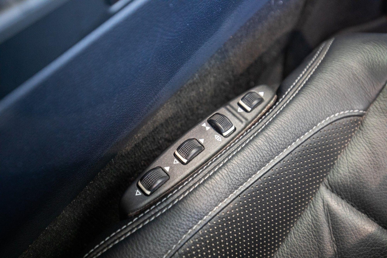 Used Mercedes-Benz E Class 2014 for sale - 77794231: Photo 17