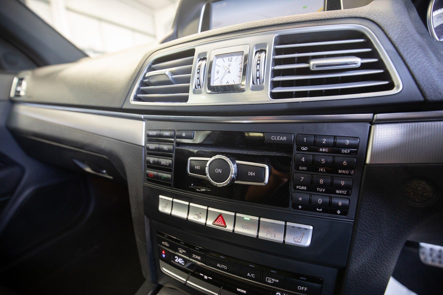 Used Mercedes-Benz E Class 2014 for sale - 77794231: Photo 31