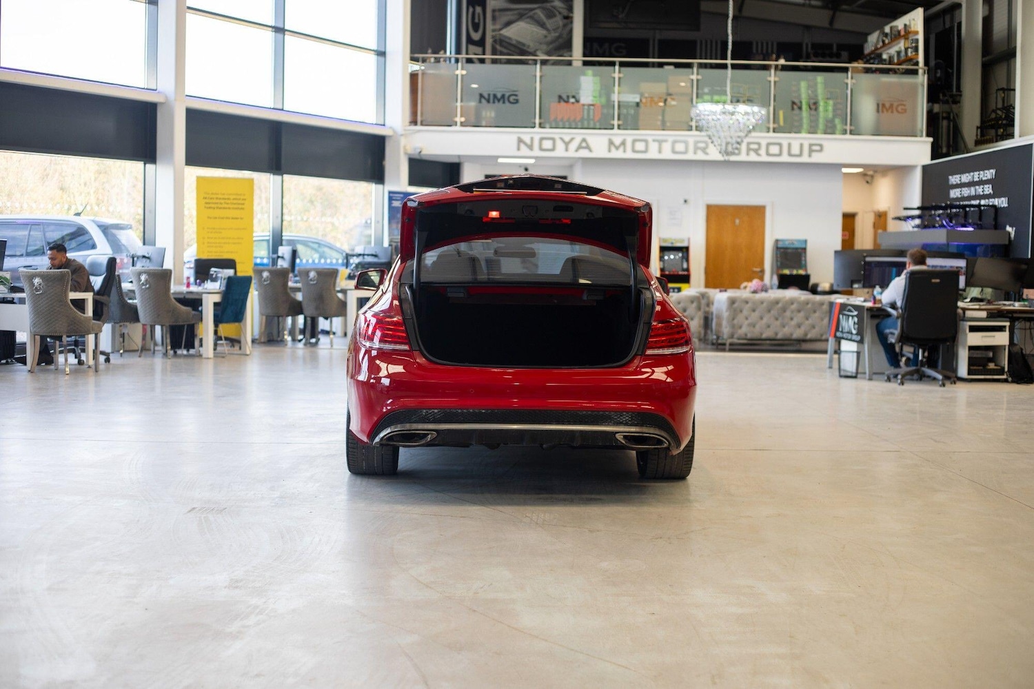 Used Mercedes-Benz E Class 2014 for sale - 77794231: Photo 42