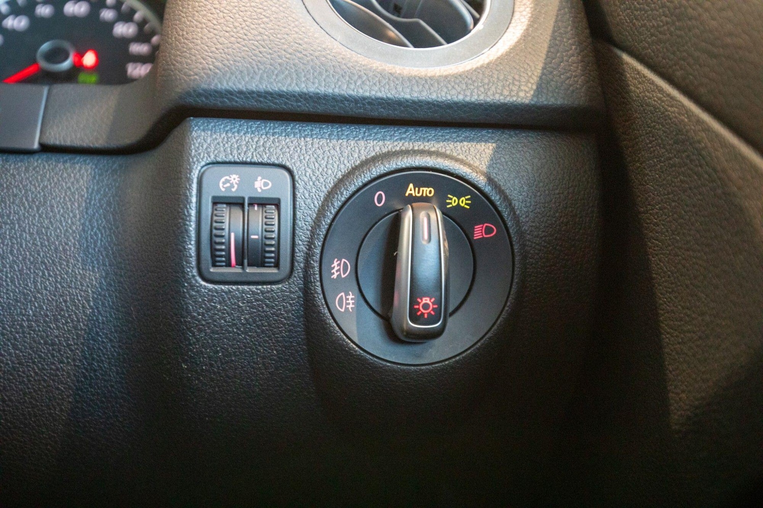 Used Volkswagen Tiguan for sale - 77957666: Photo 22