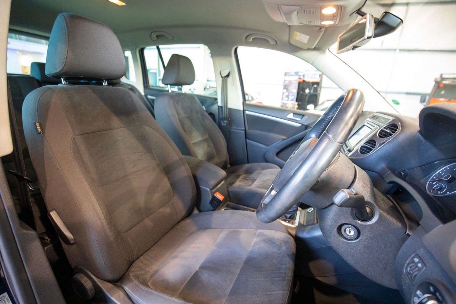 Used Volkswagen Tiguan for sale - 77957666: Photo 3