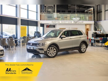 2016 (P) - 2.0 TDi 150 SE Nav 5dr