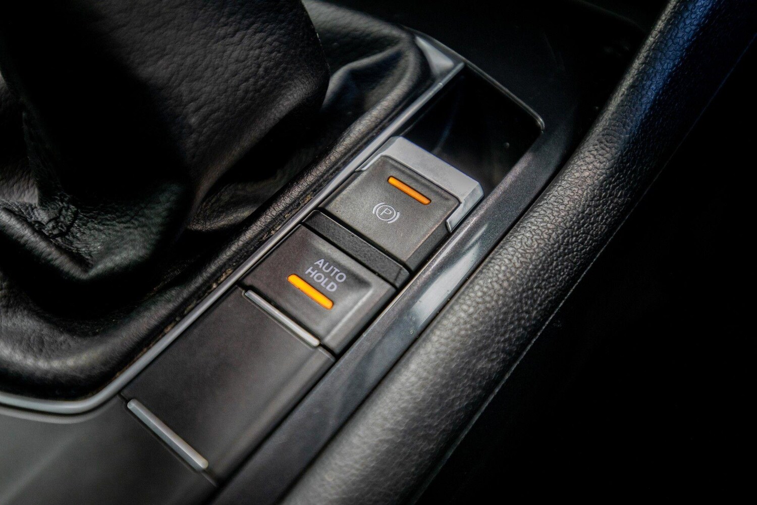 Used Volkswagen Tiguan 2016 for sale - 76926691: Photo 28