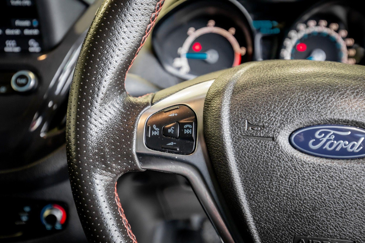 Used Ford Transit Courier for sale - 78205298: Photo 16