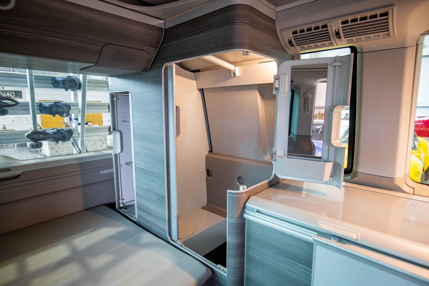 Used Volkswagen California 2017 for sale - 77892466: Photo 31