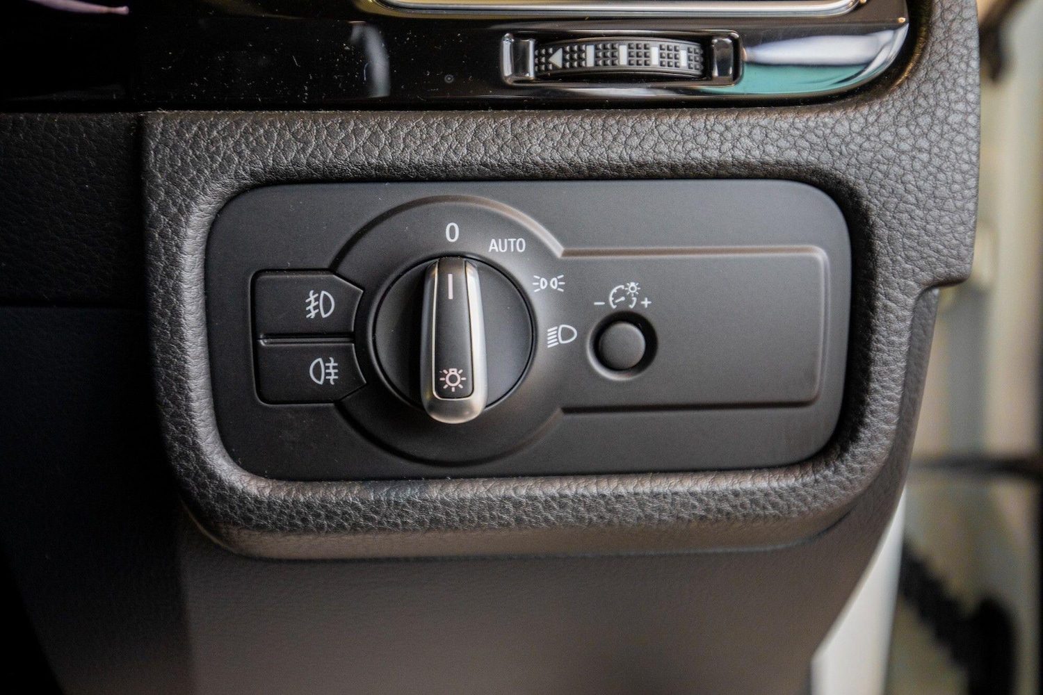 Used Volkswagen Touareg 2016 for sale - 77074210: Photo 19