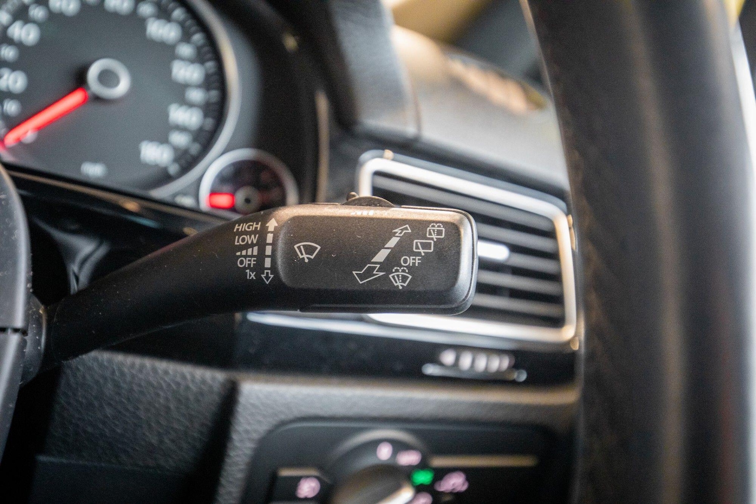 Used Volkswagen Touareg 2016 for sale - 77074210: Photo 24