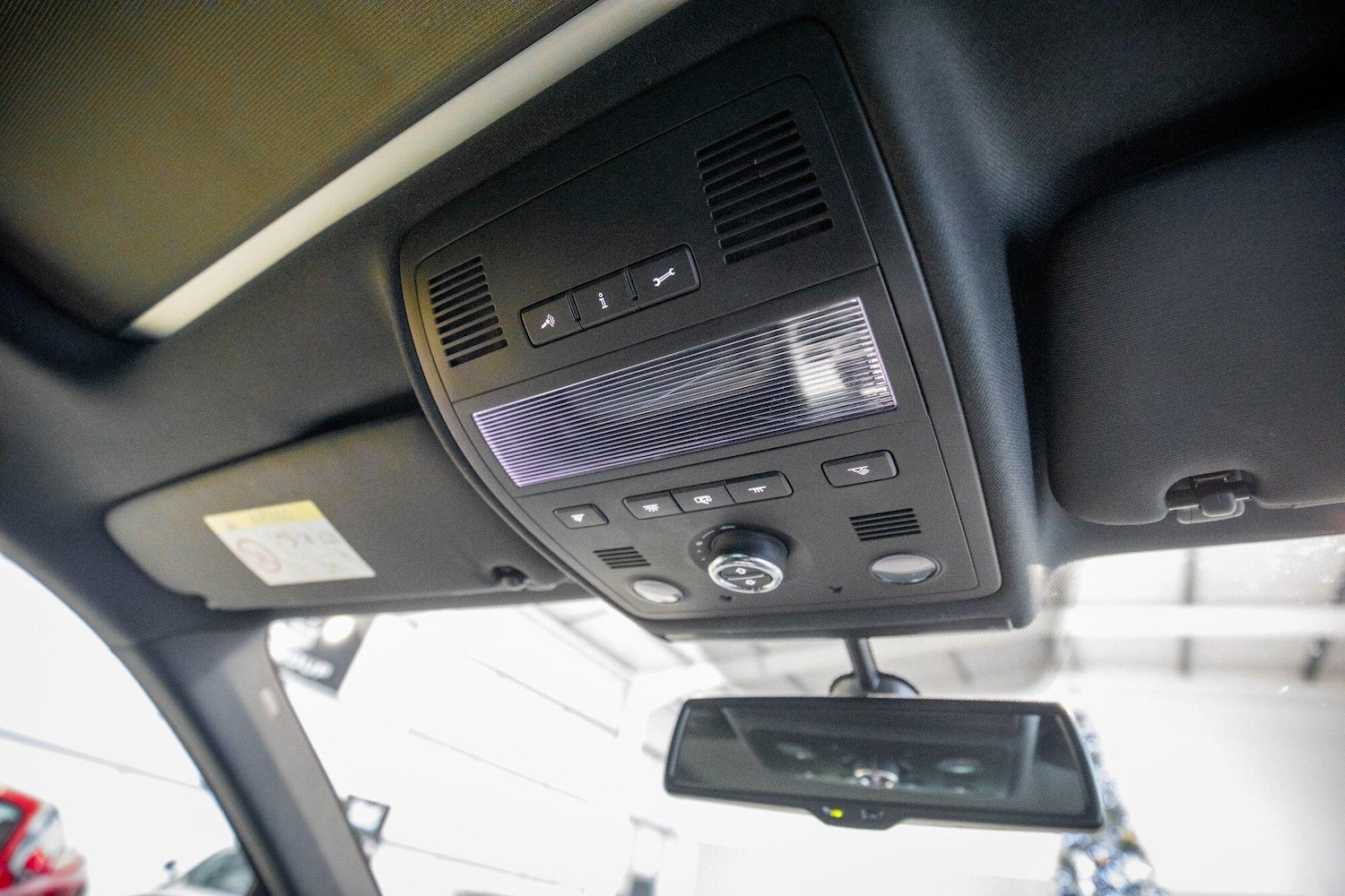 Used Volkswagen Touareg 2016 for sale - 77074210: Photo 35