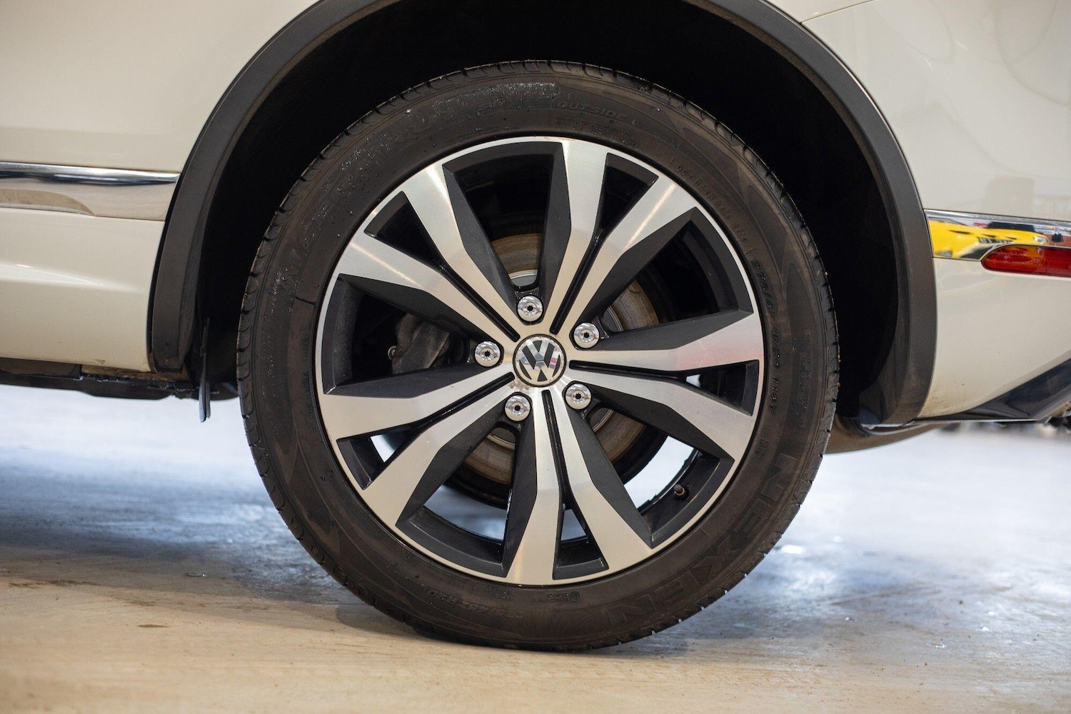 Used Volkswagen Touareg 2016 for sale - 77074210: Photo 7