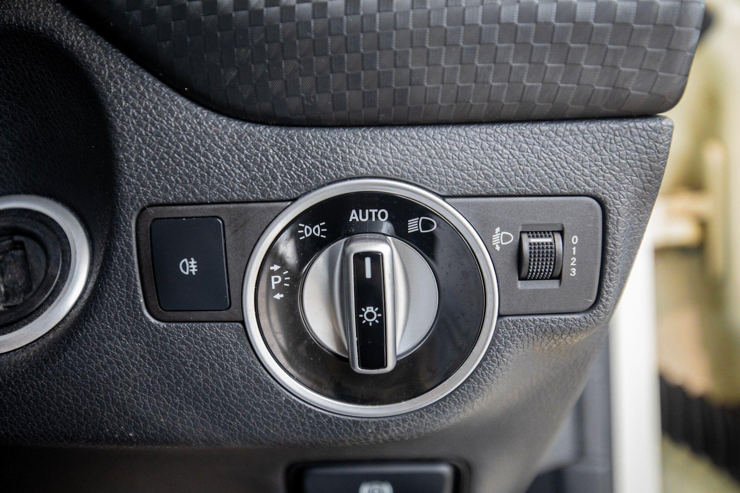 Used Mercedes-Benz A-Class for sale - 77242551: Photo 16