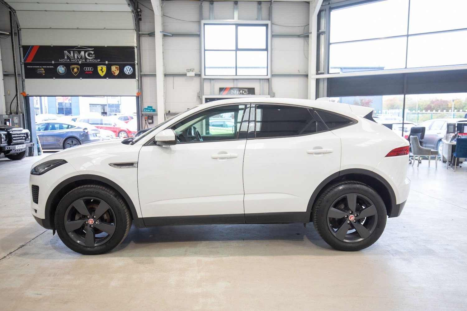 Used Jaguar E-Pace 2018 for sale - 76823701: Photo 32