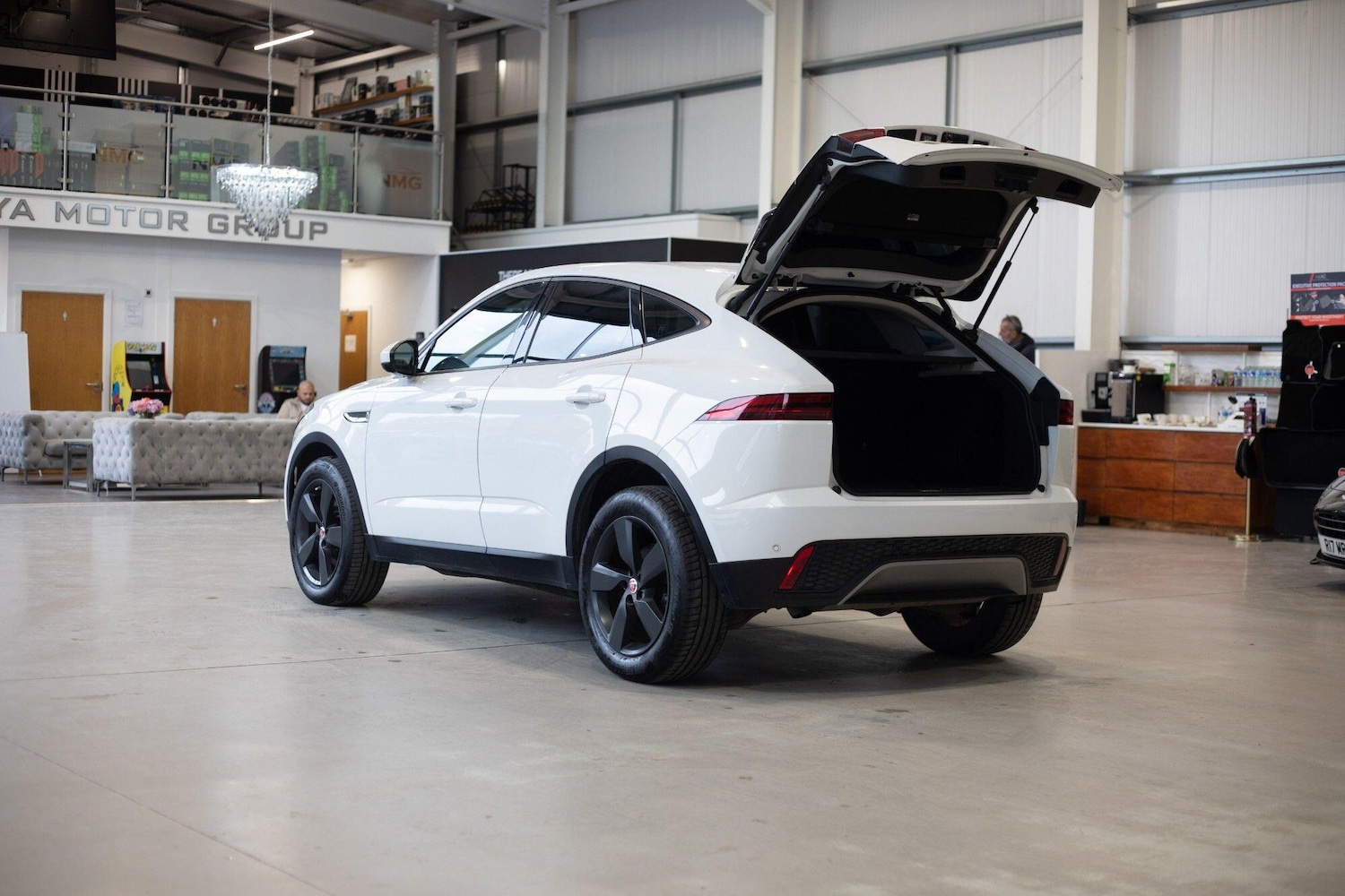 Used Jaguar E-Pace 2018 for sale - 76823701: Photo 38