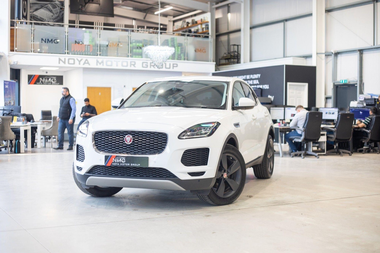 Used Jaguar E-Pace 2018 for sale - 76823701: Photo 6