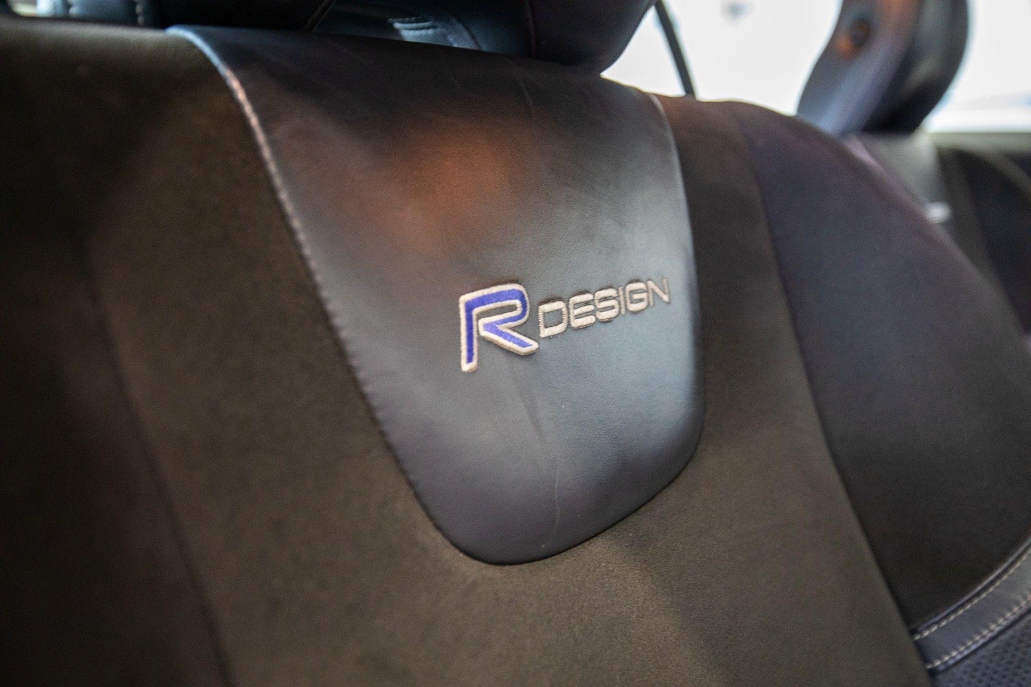 Used Volvo V60 2013 for sale - 77057545: Photo 17