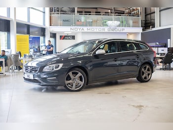 2013 (63) - D2 [115] R DESIGN Lux Nav 5dr