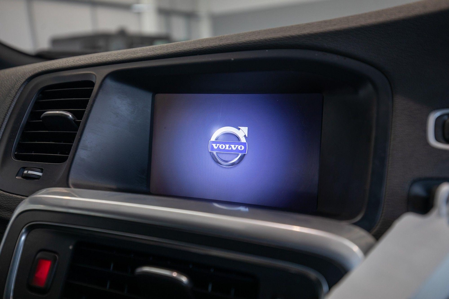 Used Volvo V60 2013 for sale - 77057545: Photo 21