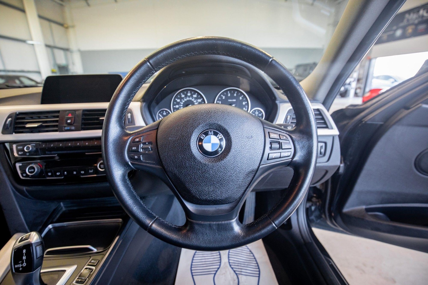 Used BMW 3 Series for sale - 76825035: Photo 17