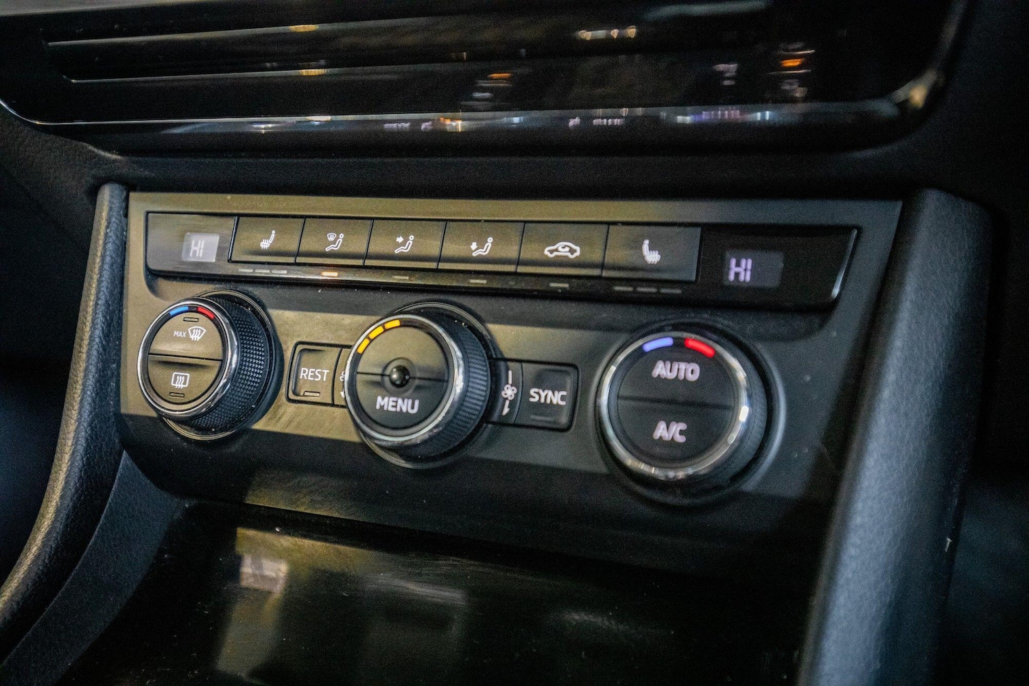 Used Skoda Superb 2015 for sale - 77109460: Photo 29