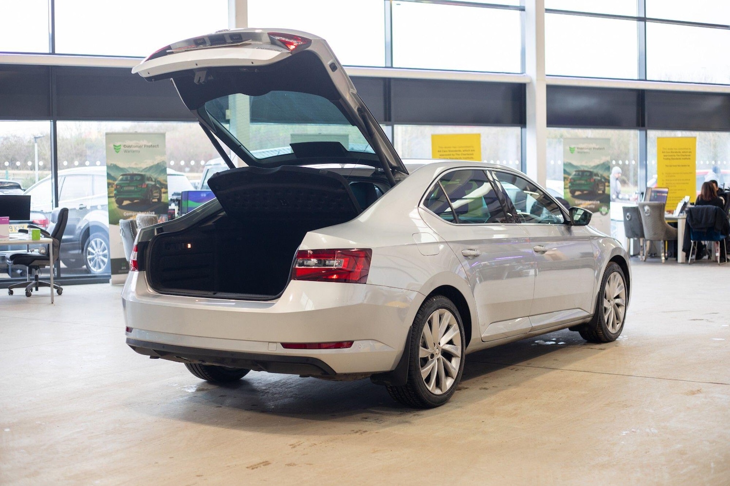 Used Skoda Superb 2015 for sale - 77109460: Photo 43