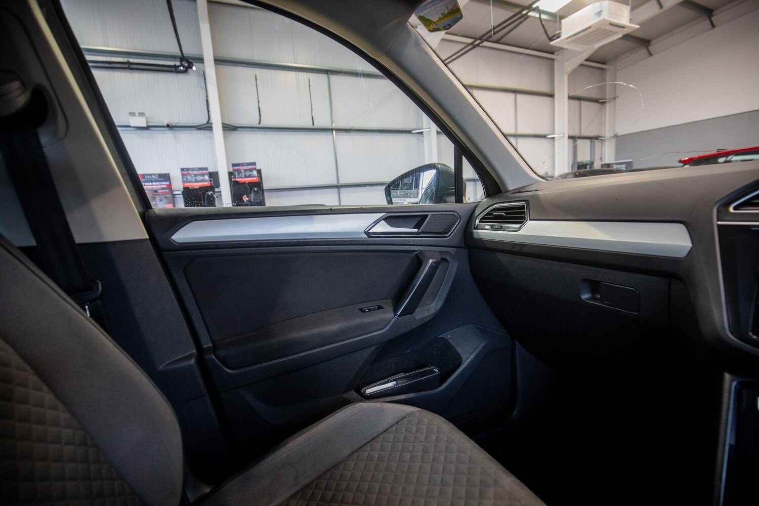 Used Volkswagen Tiguan 2018 for sale - 78058349: Photo 33