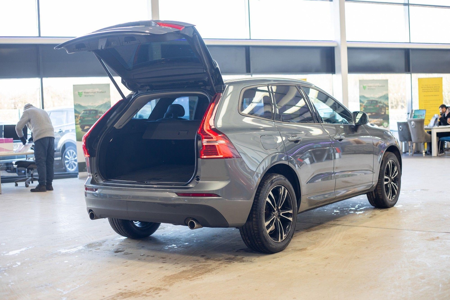 Used Volvo XC60 2017 for sale - 77120364: Photo 36