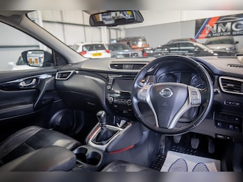 Used Nissan Qashqai 2015 for sale - 77670832: Photo