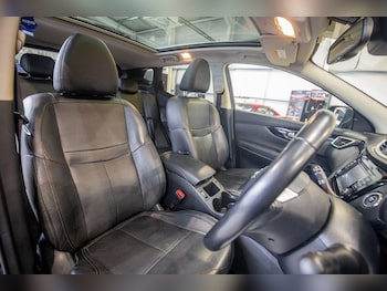 Used Nissan Qashqai 2015 for sale - 77670832: Photo