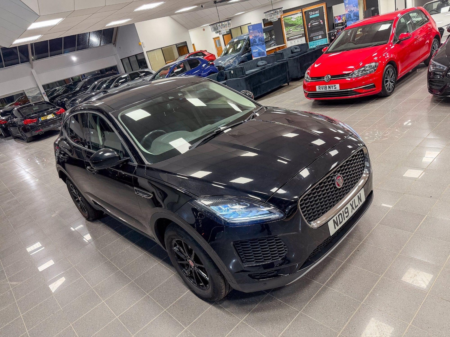 Used Jaguar E-Pace 2019 for sale - 77109539: Photo 3