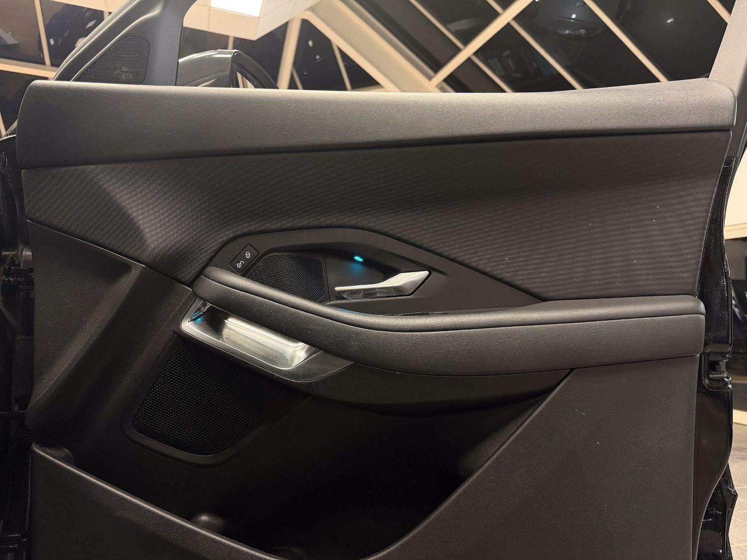 Used Jaguar E-Pace 2019 for sale - 77109539: Photo 31