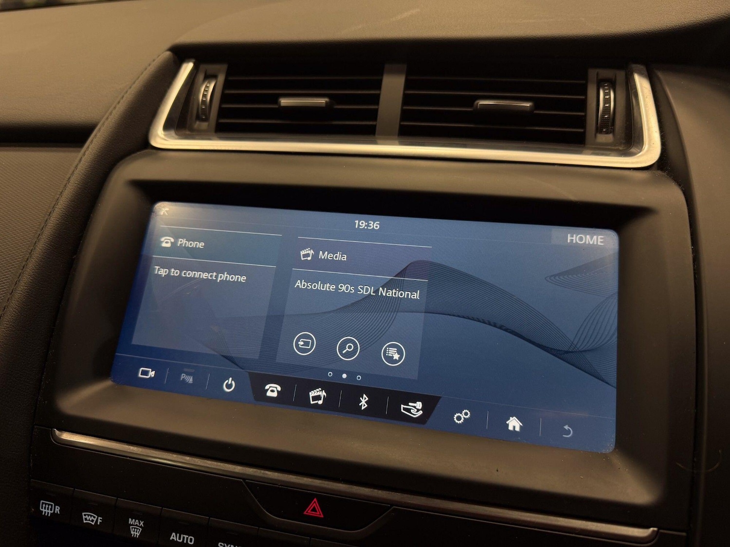 Used Jaguar E-Pace 2019 for sale - 77109539: Photo 40