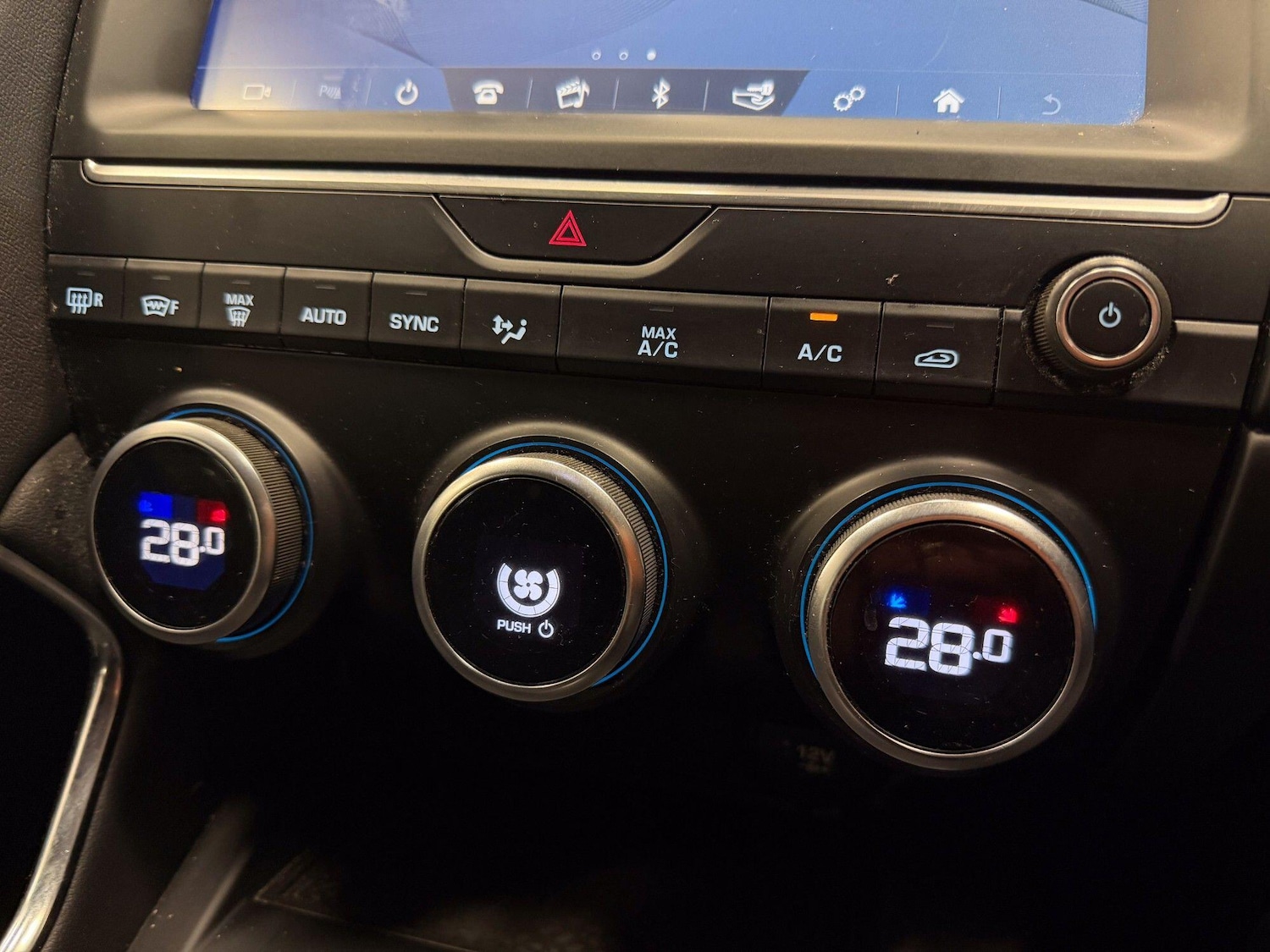 Used Jaguar E-Pace 2019 for sale - 77109539: Photo 42