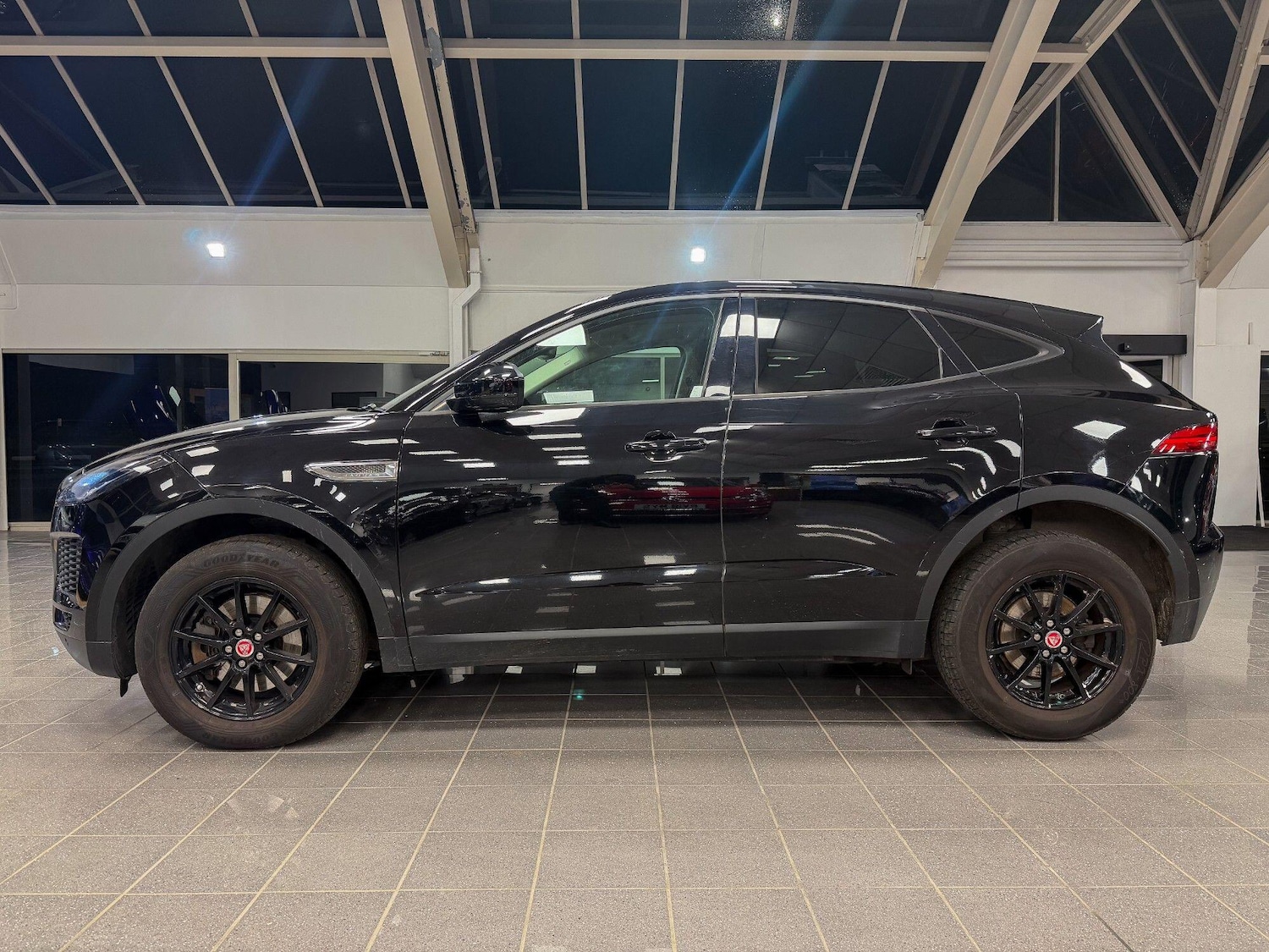 Used Jaguar E-Pace 2019 for sale - 77109539: Photo 5