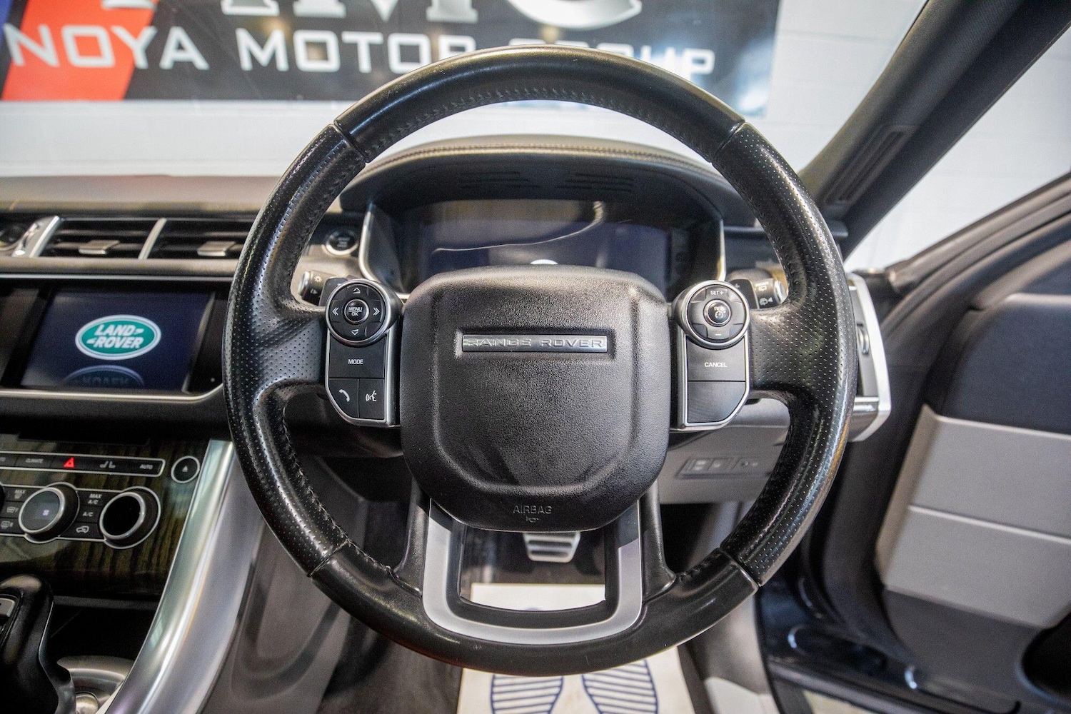 Used Land Rover Range Rover Sport 2016 for sale - 77230668: Photo 18