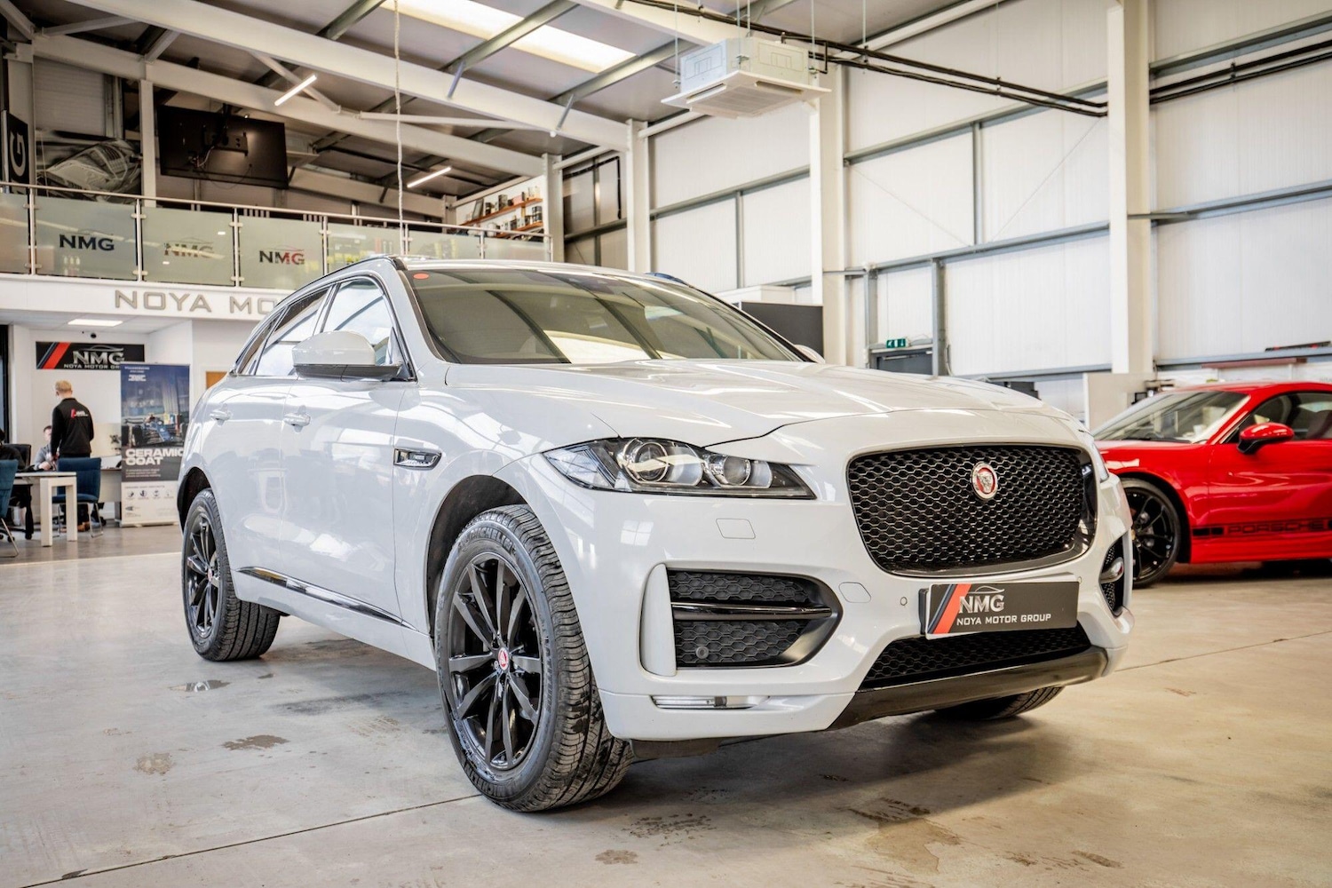 Used Jaguar F-Pace 2016 for sale - 77957261: Photo 11