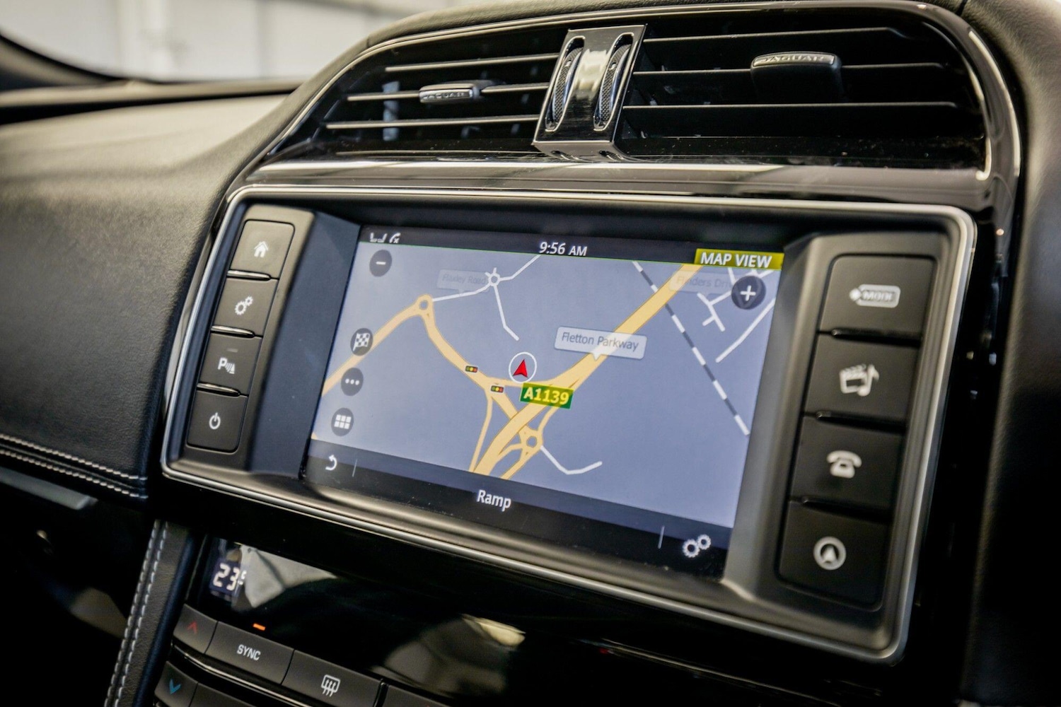 Used Jaguar F-Pace 2016 for sale - 77957261: Photo 27