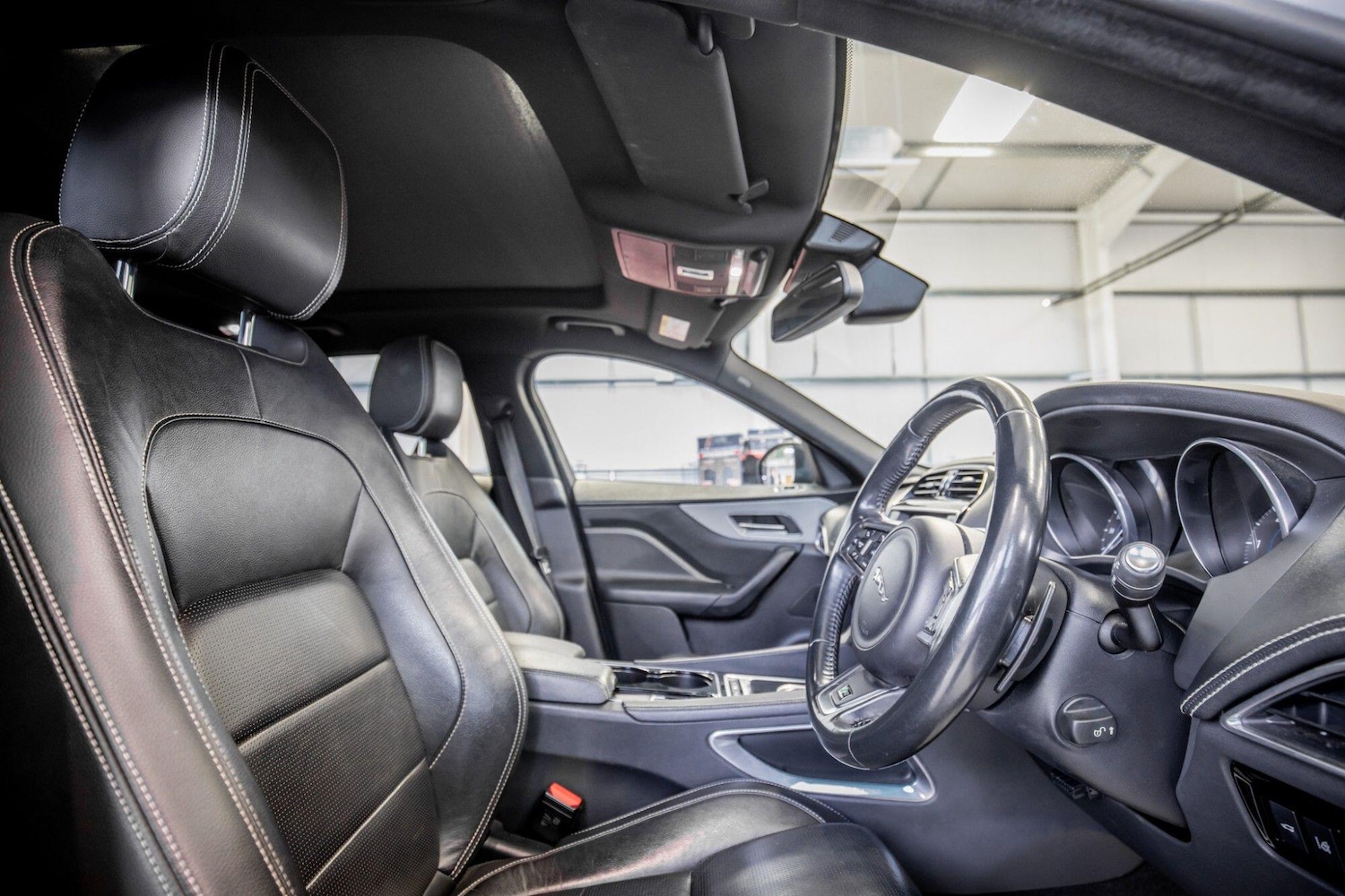 Used Jaguar F-Pace 2016 for sale - 77957261: Photo 3