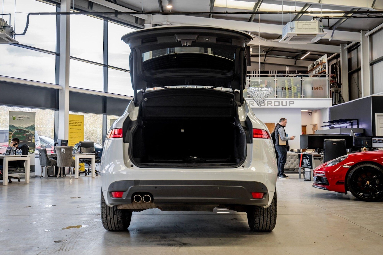 Used Jaguar F-Pace 2016 for sale - 77957261: Photo 33