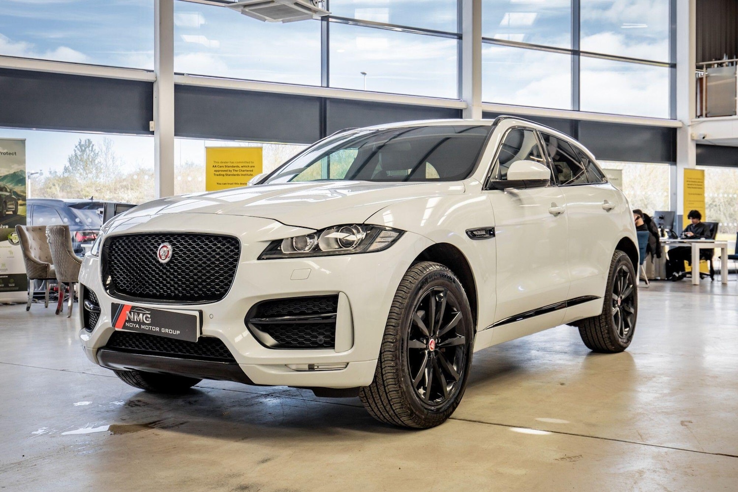Used Jaguar F-Pace 2016 for sale - 77957261: Photo 9