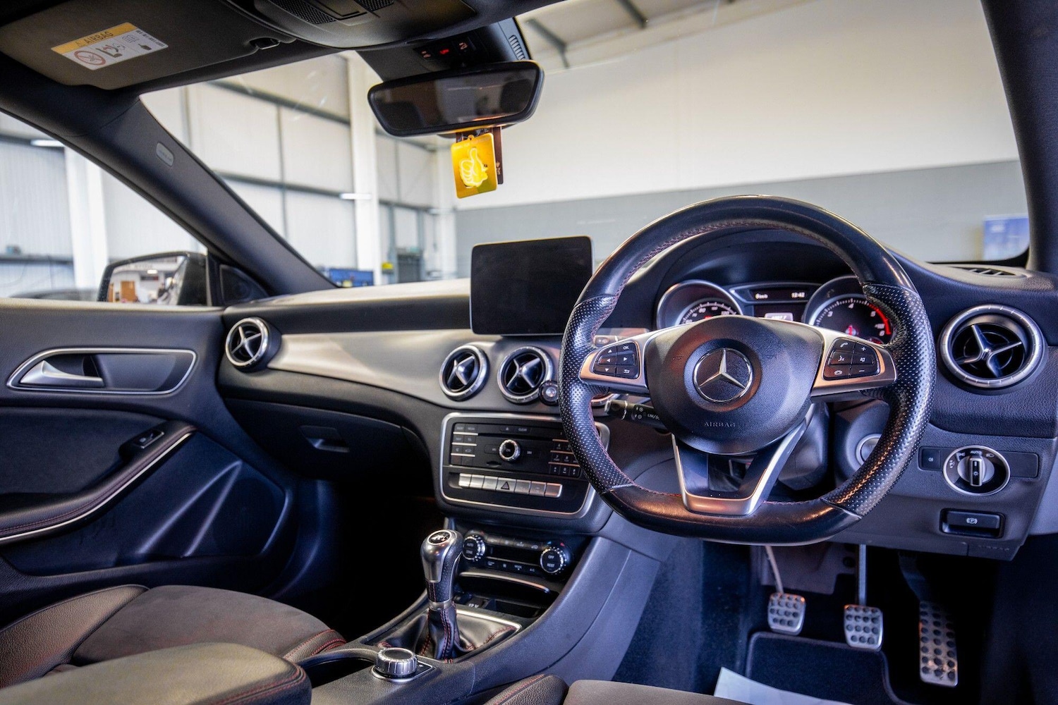 Used Mercedes-Benz CLA 2018 for sale - 76926562: Photo 2