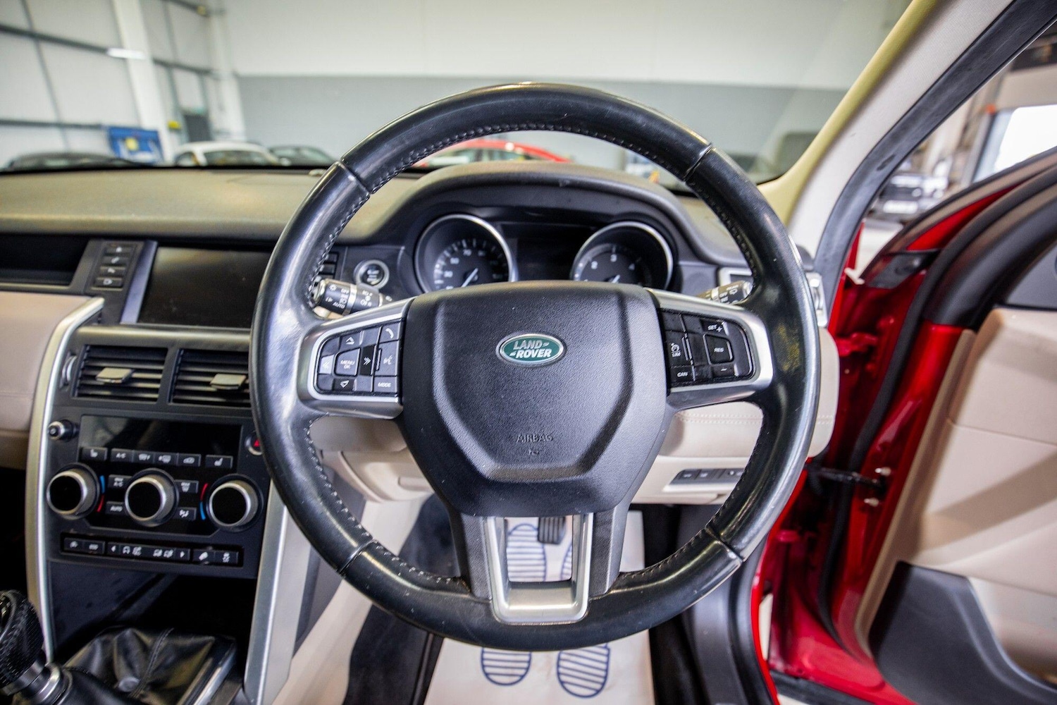 Used Land Rover Discovery Sport 2016 for sale - 76823942: Photo 20