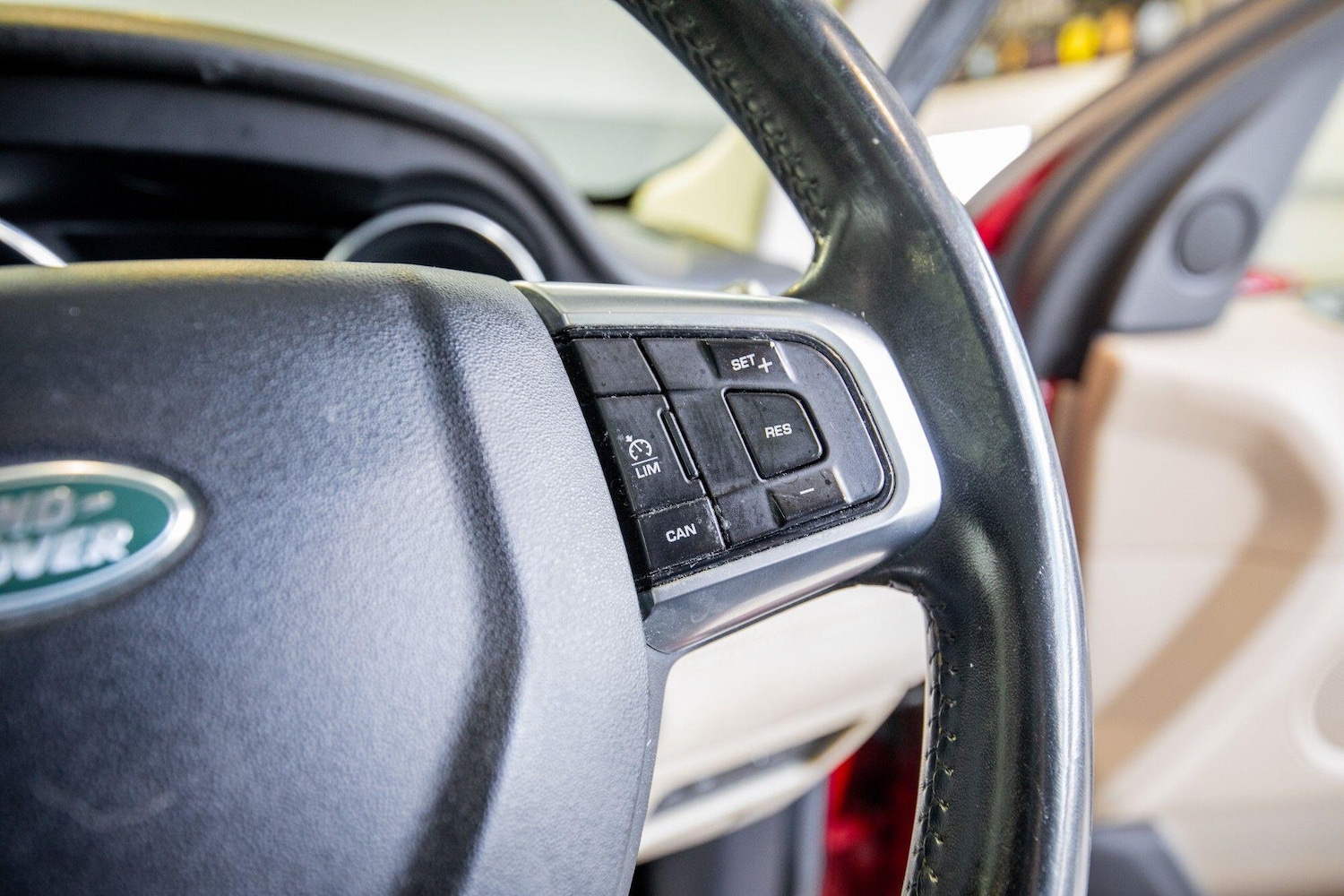 Used Land Rover Discovery Sport 2016 for sale - 76823942: Photo 21