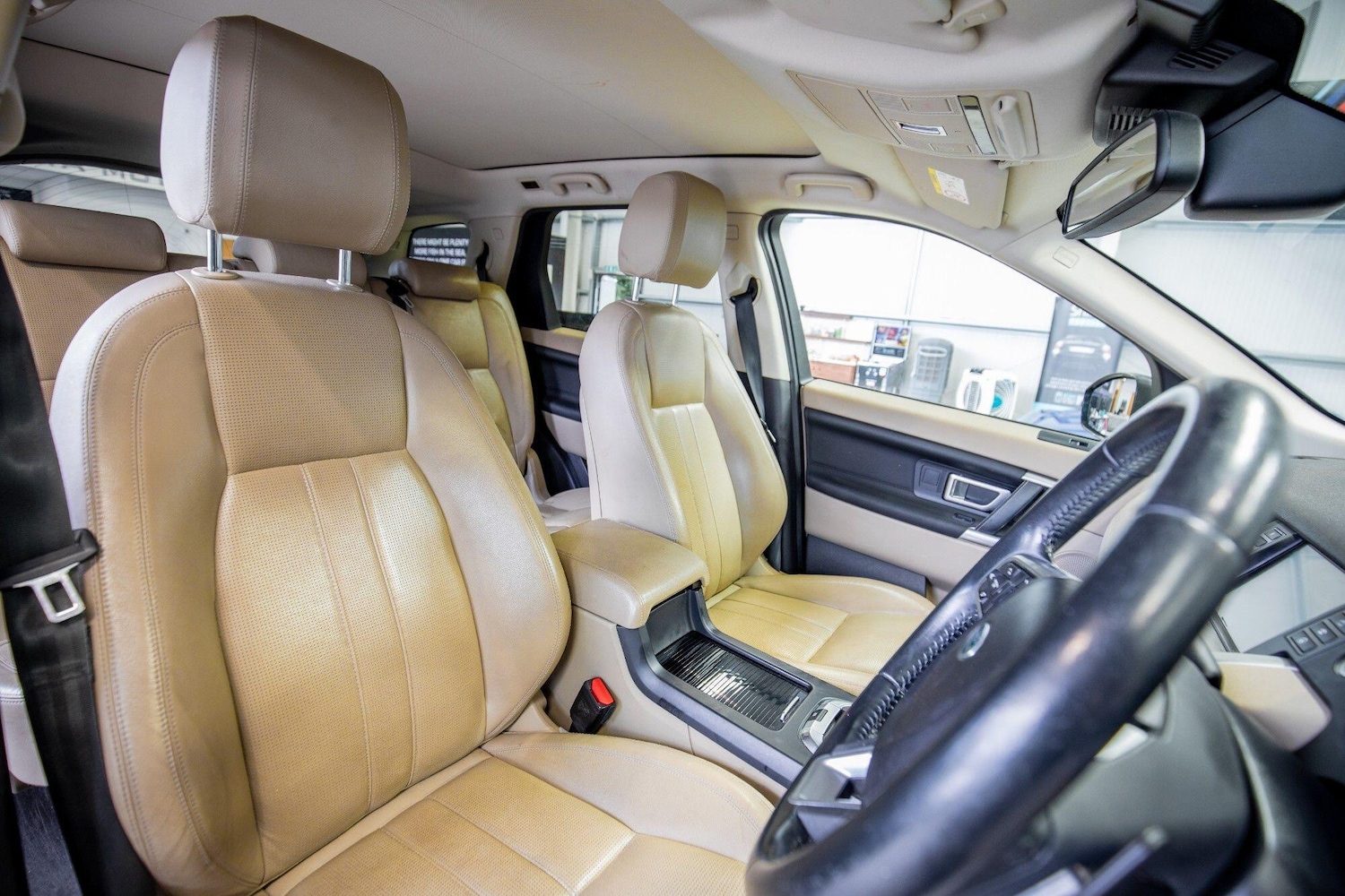 Used Land Rover Discovery Sport 2015 for sale - 78019218: Photo 3