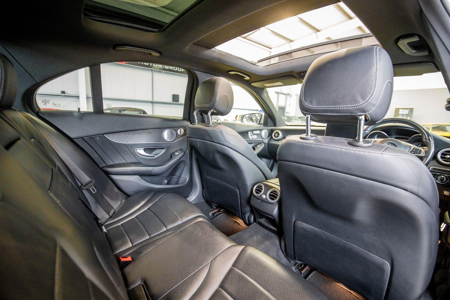 Used Mercedes-Benz C Class 2017 for sale - 77237937: Photo 14