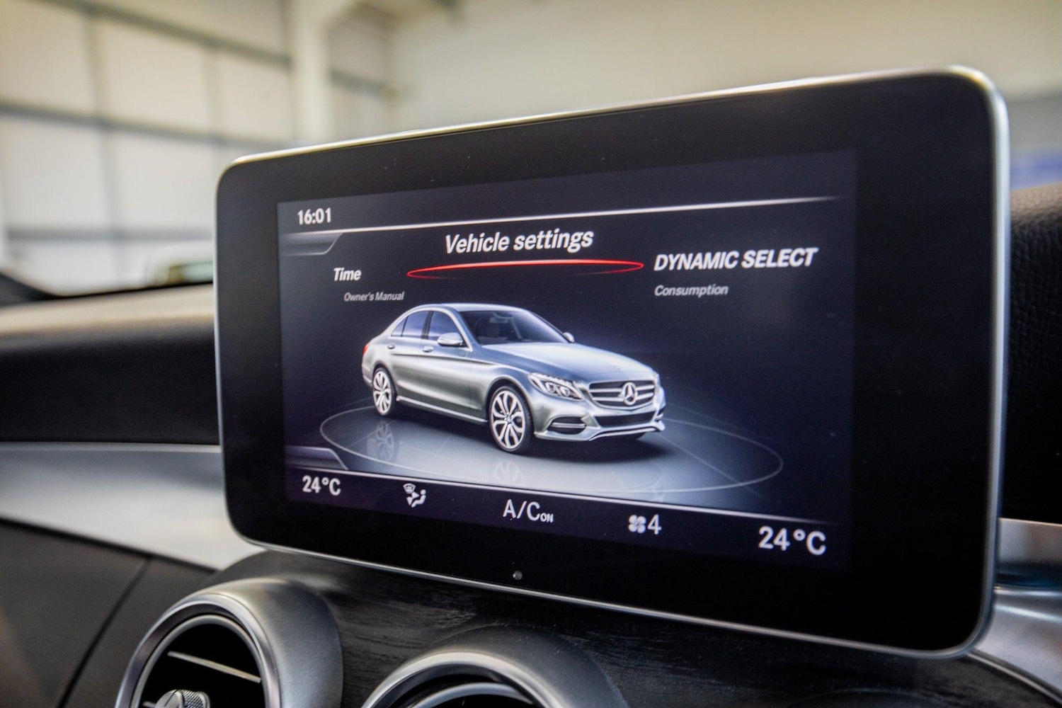 Used Mercedes-Benz C Class 2017 for sale - 77237937: Photo 31