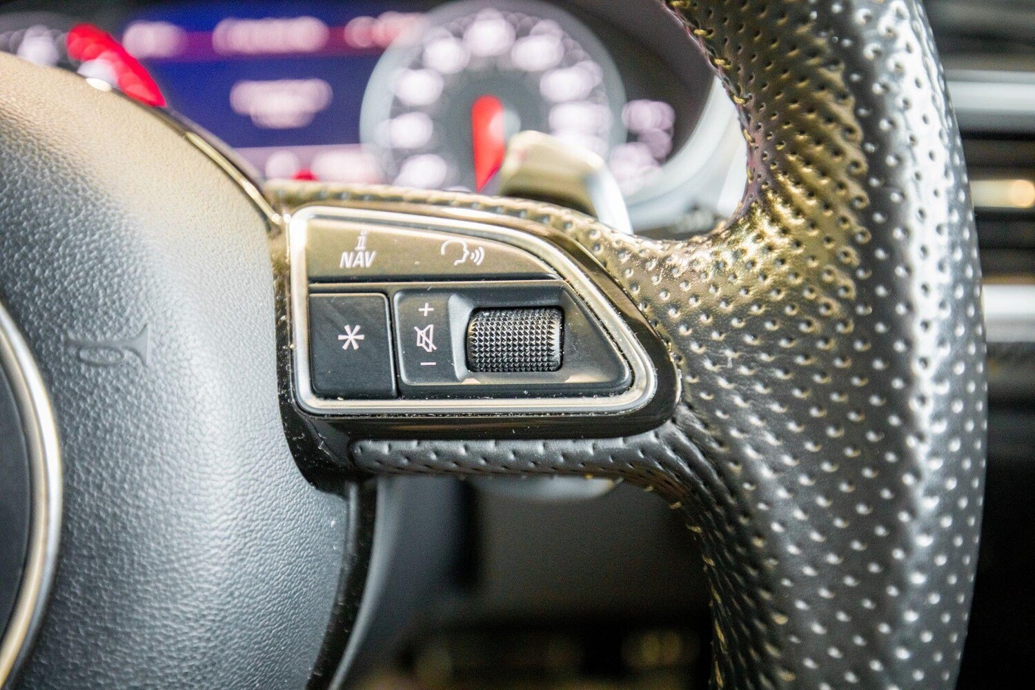 Used Audi RS6 2017 for sale - 77892513: Photo 23