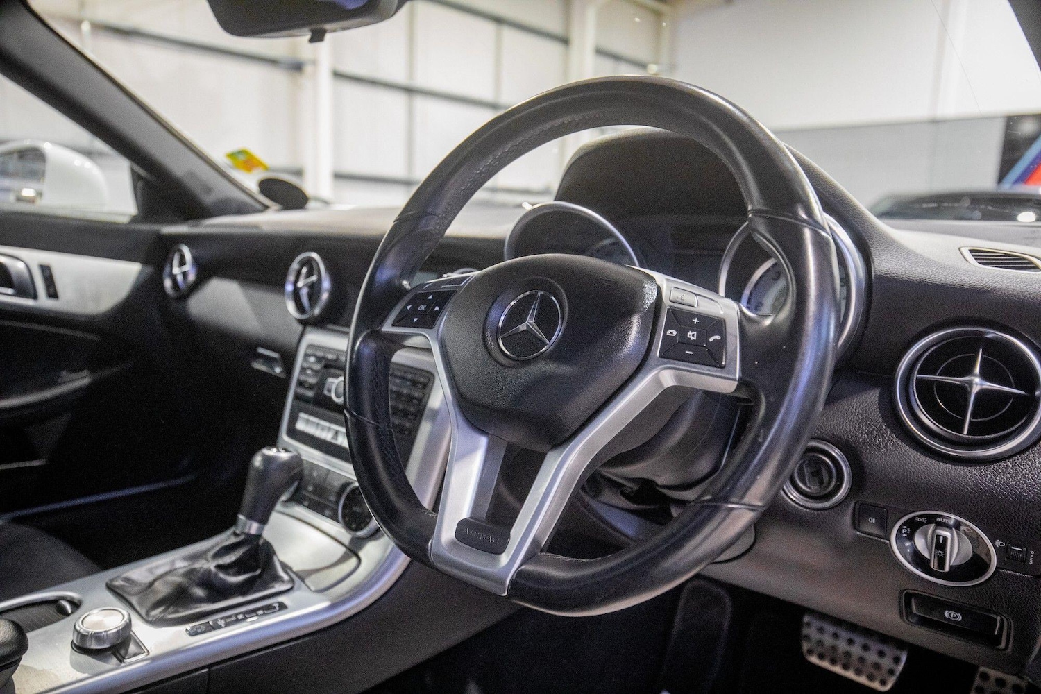 Used Mercedes-Benz SLK 2013 for sale - 77426121: Photo 16