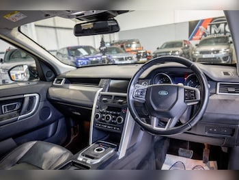 Used Land Rover Discovery Sport 2015 for sale - 78382343: Photo