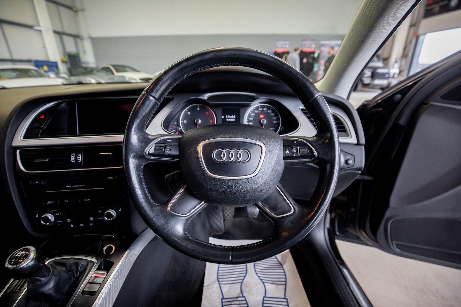 Used Audi A4 2015 for sale - 77155973: Photo 2