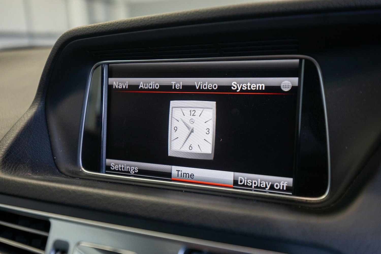 Used Mercedes-Benz E Class for sale - 77659110: Photo 28