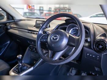 Used Mazda Mazda2 2015 for sale - 79690665: Photo